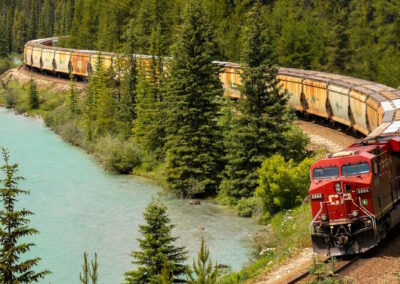 CN Rail Workers Approve Strike Mandate